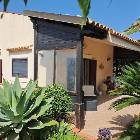 Casa Migliorisi A Marina Di Ragusa Per Vacanze Екстериор снимка